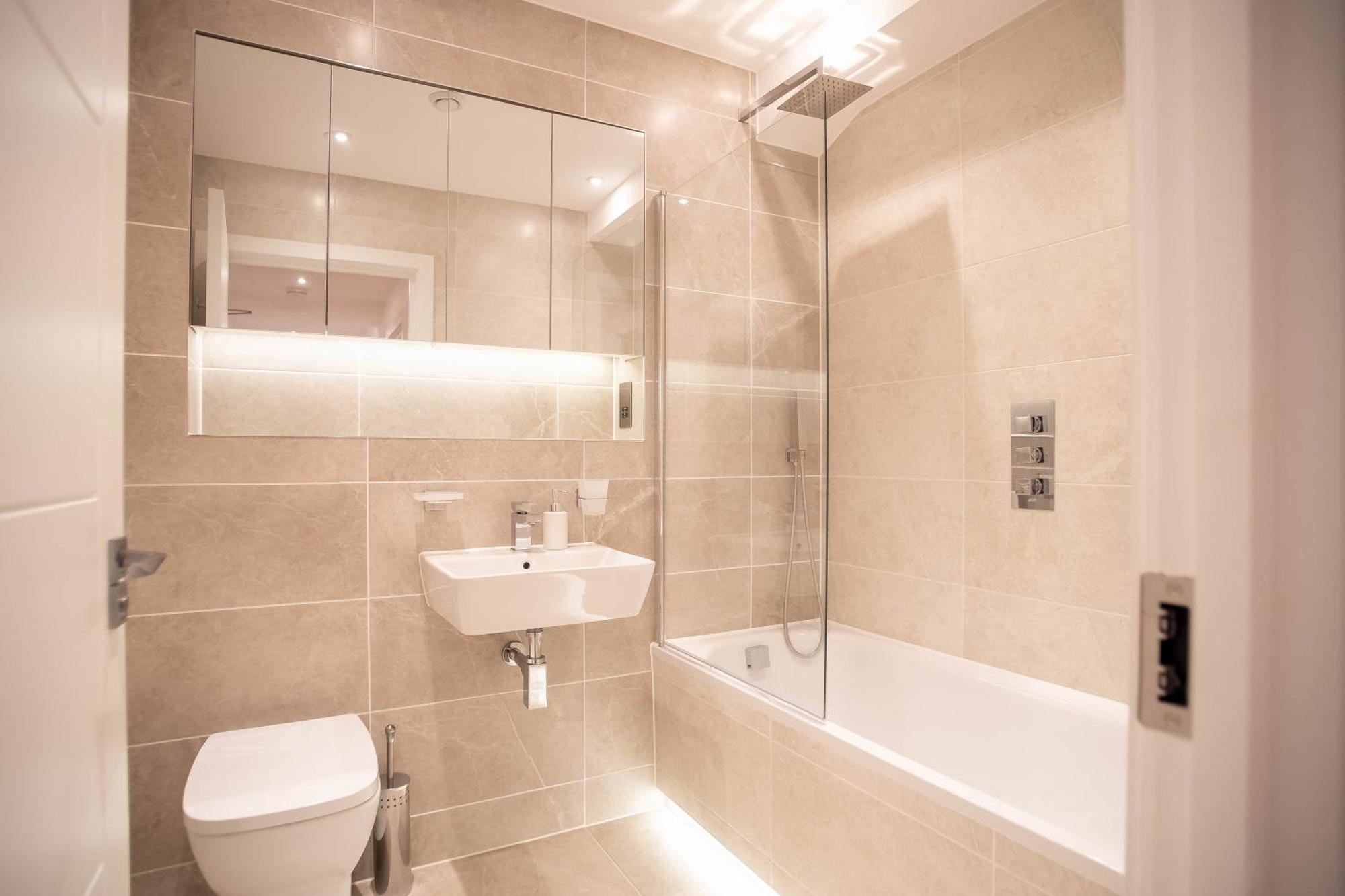 Deluxe Chic 1 2 Bed Apts Near Heathrow Legoland Windsor Slough Villa Kültér fotó